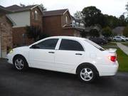 One owner (female) 2006 Toyota Corolla in very good condition! Rear S